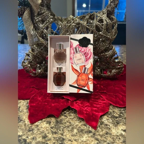 Viktor & Rolf Flowerbomb and Flowerbomb Tiger Lily Duo Travel Set-NIB 🌸 - Picture 6 of 6